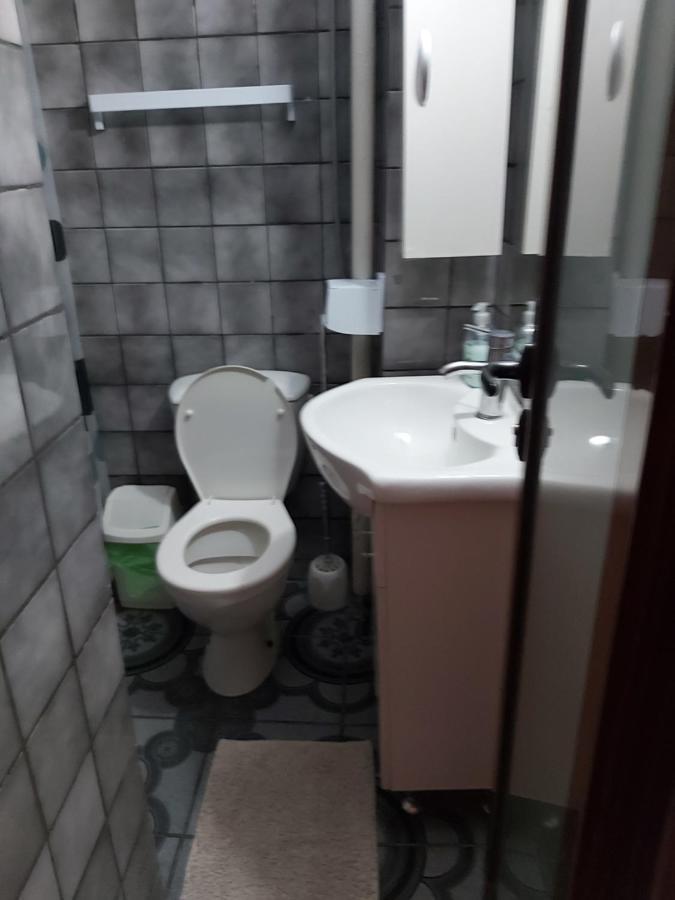 Hotel Turist Resita Buitenkant foto